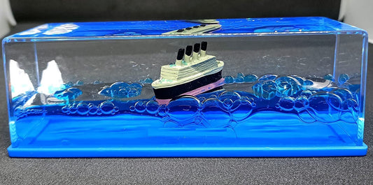 Titanic Liquid Wave Decor